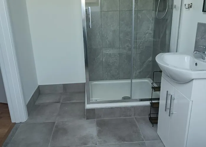 Drumquin V95e2xe בית הארחה 3*